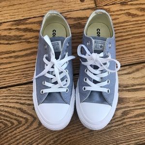 Converse Size 7